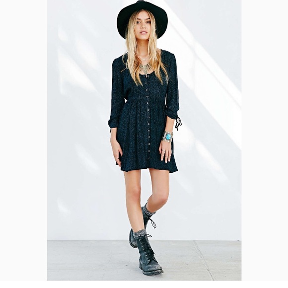 Urban Outfitters Dresses & Skirts - NWOT Lilly Crepe Dress by Ecoté